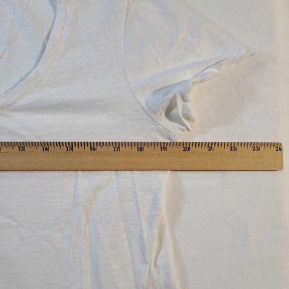 Rock & Republic White Tee Size M Scoopneck Cotton Jersey Side Snap Detail - Picture 6 of 7